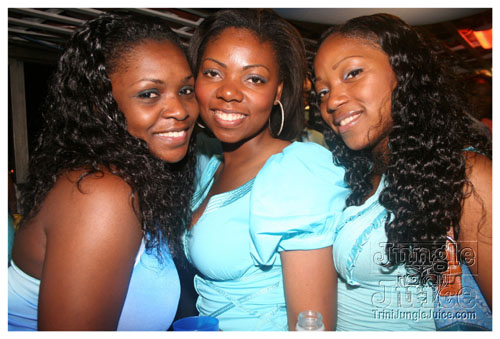 babyblue_boatride2k8-011