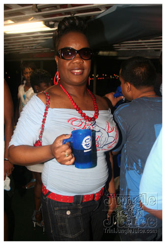 babyblue_boatride2k8-013
