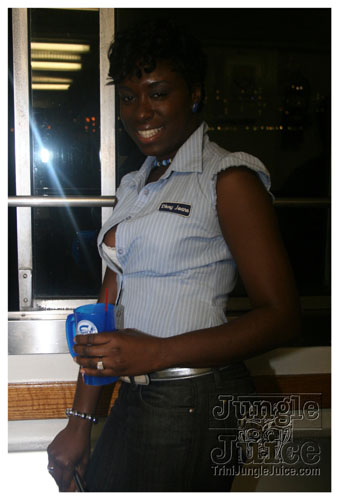 babyblue_boatride2k8-016