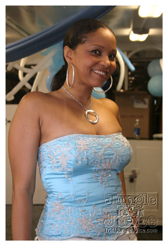 babyblue_boatride2k8-019