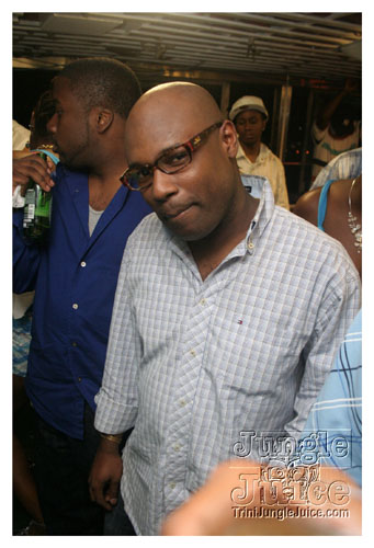 babyblue_boatride2k8-024