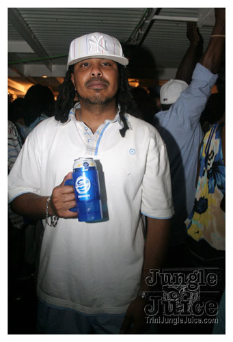 babyblue_boatride2k8-031