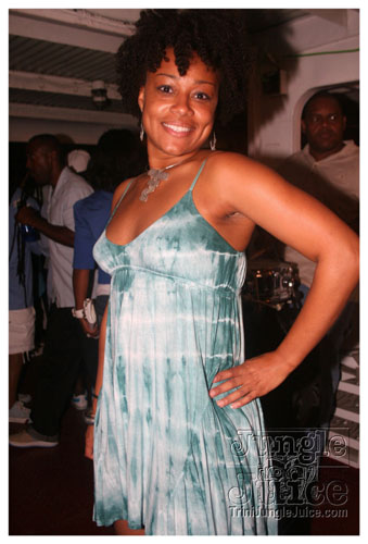 babyblue_boatride2k8-061