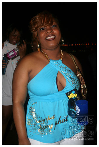 babyblue_boatride2k8-070