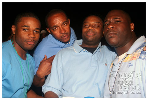 babyblue_boatride2k8-073