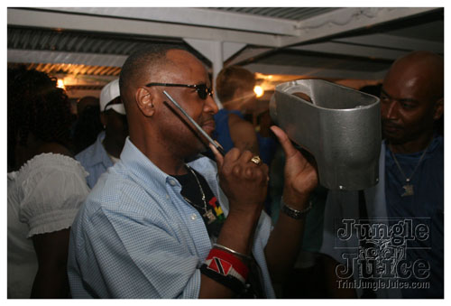 babyblue_boatride2k8-082