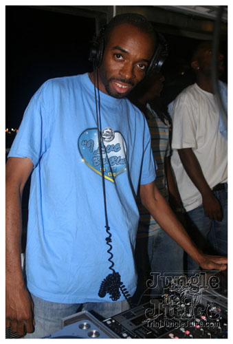 babyblue_boatride2k8-089