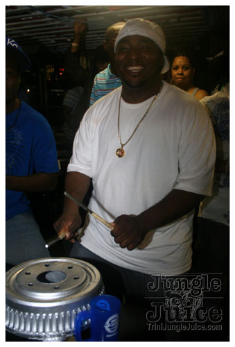 babyblue_boatride2k8-102