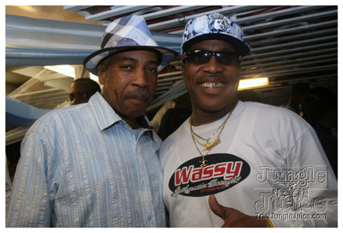 babyblue_boatride2k8-121