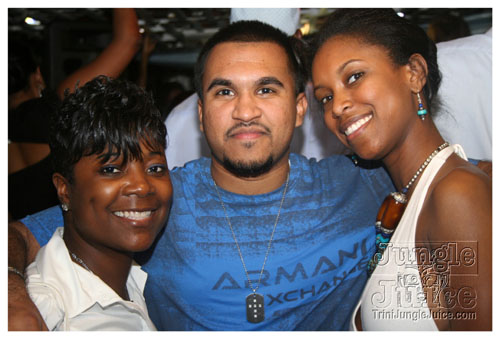 babyblue_boatride2k8-122