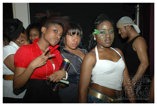 bachanal_mas_bandlaunch_2k8-017