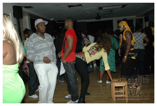 bachanal_mas_bandlaunch_2k8-047