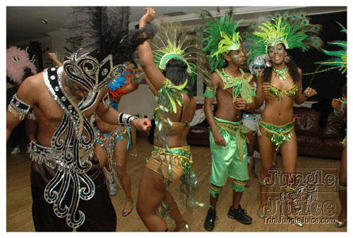 bachanal_mas_bandlaunch_2k8-080