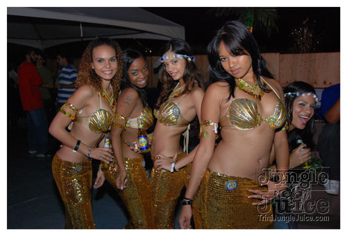 bazoodee_friday_2008-002