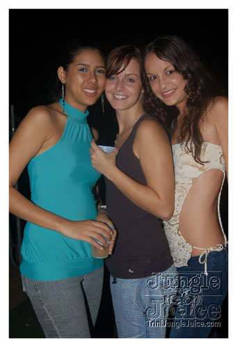 bazoodee_friday_2008-005