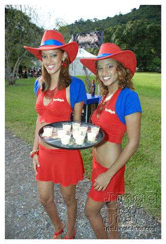 beach_house_carnival_2008_pt1-008