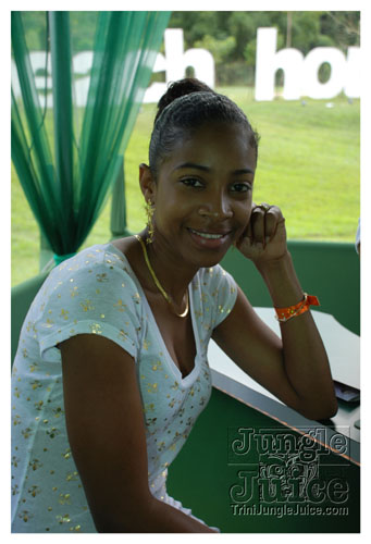 beach_house_carnival_2008_pt1-036