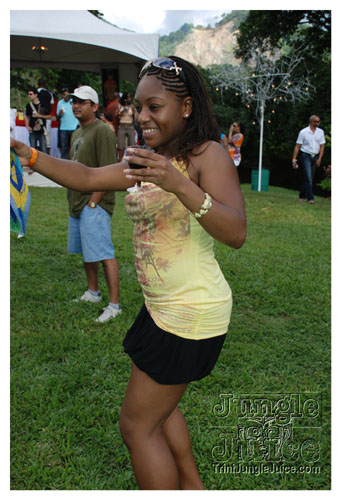 beach_house_carnival_2008_pt1-039