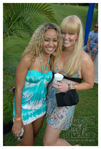 beach_house_carnival_2008_pt1-044