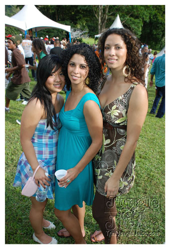 beach_house_carnival_2008_pt1-053