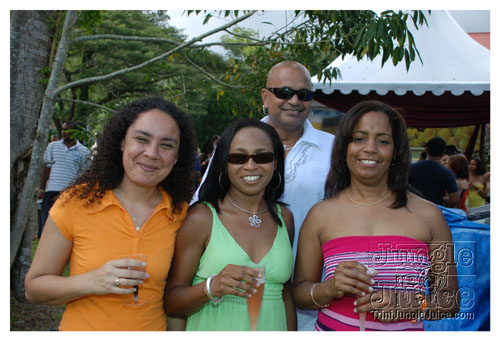 beach_house_carnival_2008_pt1-056