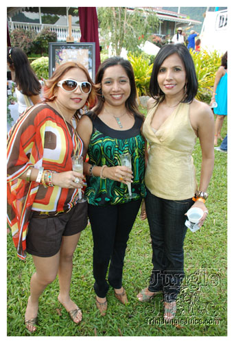 beach_house_carnival_2008_pt1-058