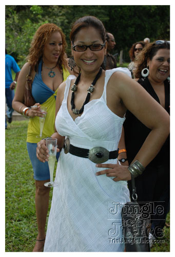 beach_house_carnival_2008_pt1-059