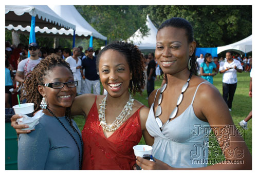 beach_house_carnival_2008_pt1-085