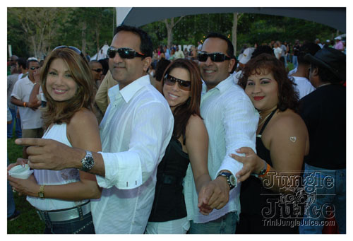 beach_house_carnival_2008_pt1-096