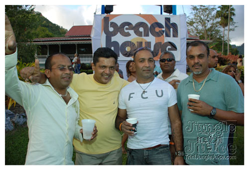 beach_house_carnival_2008_pt1-111