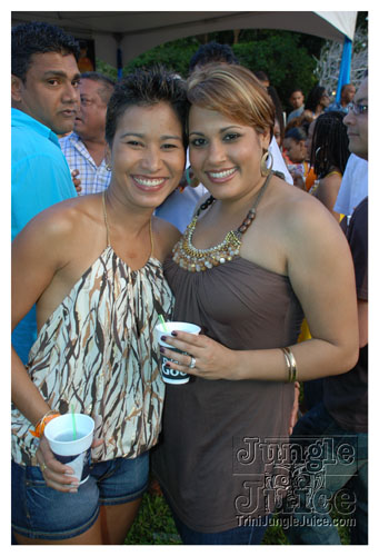 beach_house_carnival_2008_pt1-114