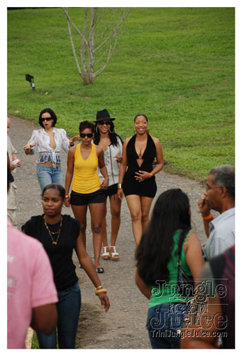 beach_house_carnival_2008_pt1-134