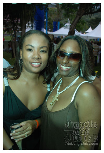 beach_house_carnival_2008_pt1-136