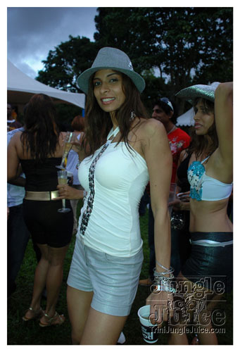 beach_house_carnival_2008_pt1-148