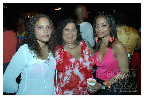 beach_house_carnival_2008_pt1-197