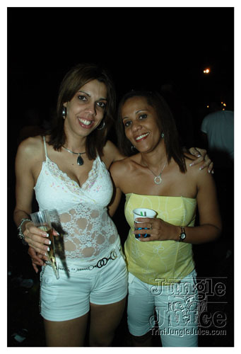 beach_house_carnival_2008_pt1-219