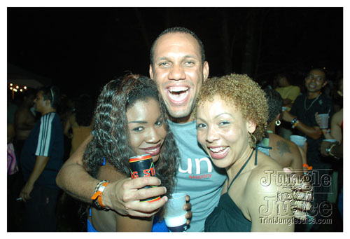 beach_house_carnival_2008_pt1-226