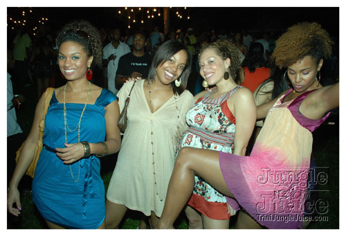 beach_house_carnival_2008_pt1-241