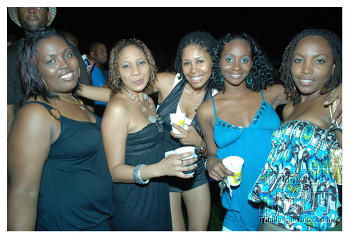 beach_house_carnival_2008_pt1-243