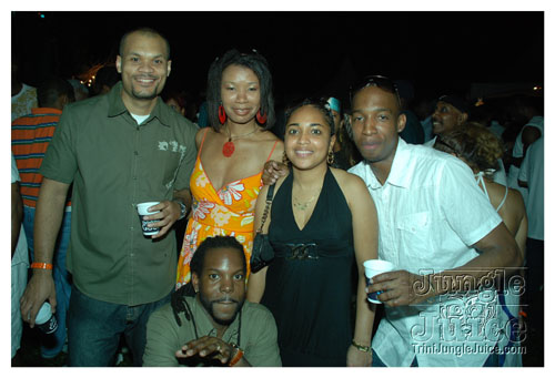 beach_house_carnival_2008_pt1-245