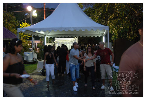 beach_house_carnival_2008_pt2-001