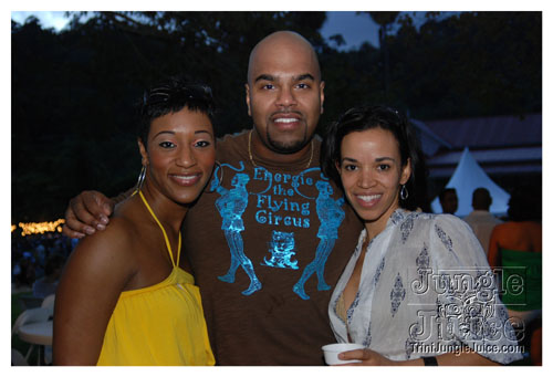 beach_house_carnival_2008_pt2-003