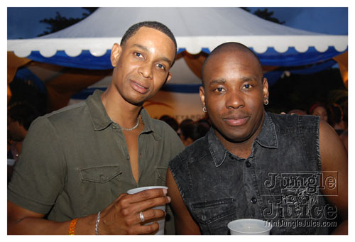 beach_house_carnival_2008_pt2-013