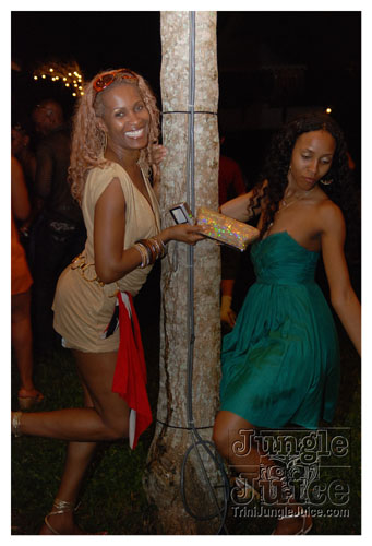 beach_house_carnival_2008_pt2-032