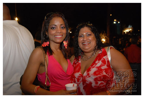 beach_house_carnival_2008_pt2-035