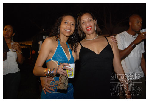 beach_house_carnival_2008_pt2-041