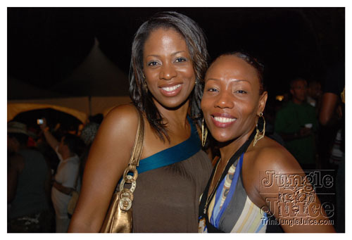 beach_house_carnival_2008_pt2-068