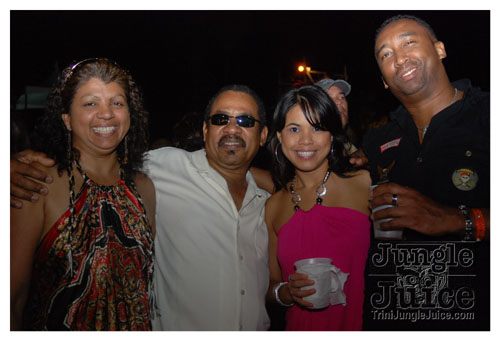 beach_house_carnival_2008_pt2-074