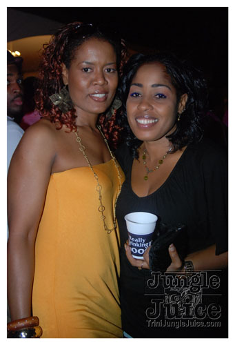 beach_house_carnival_2008_pt2-078