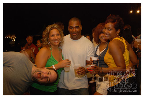 beach_house_carnival_2008_pt2-098